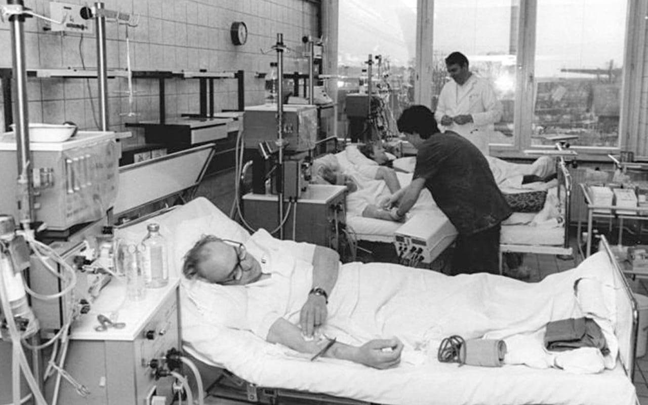 5 Ways to Show Your Sick Friend You Care