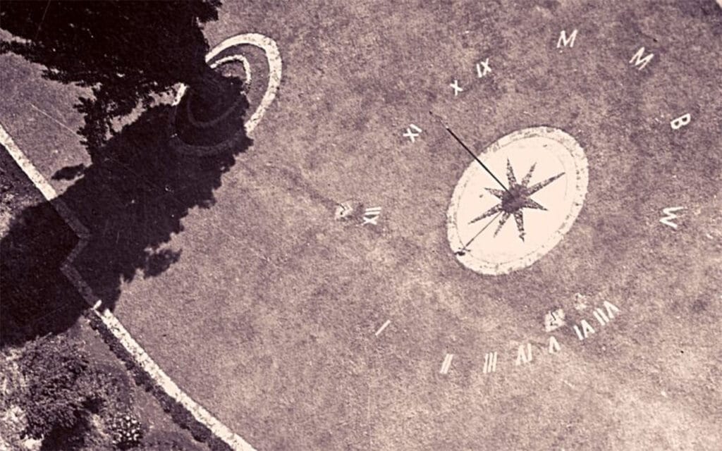 aerial view of a lawn Sundial at Maroondah Lake.